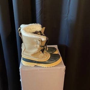 Sorel women’s rubber boots, size 9